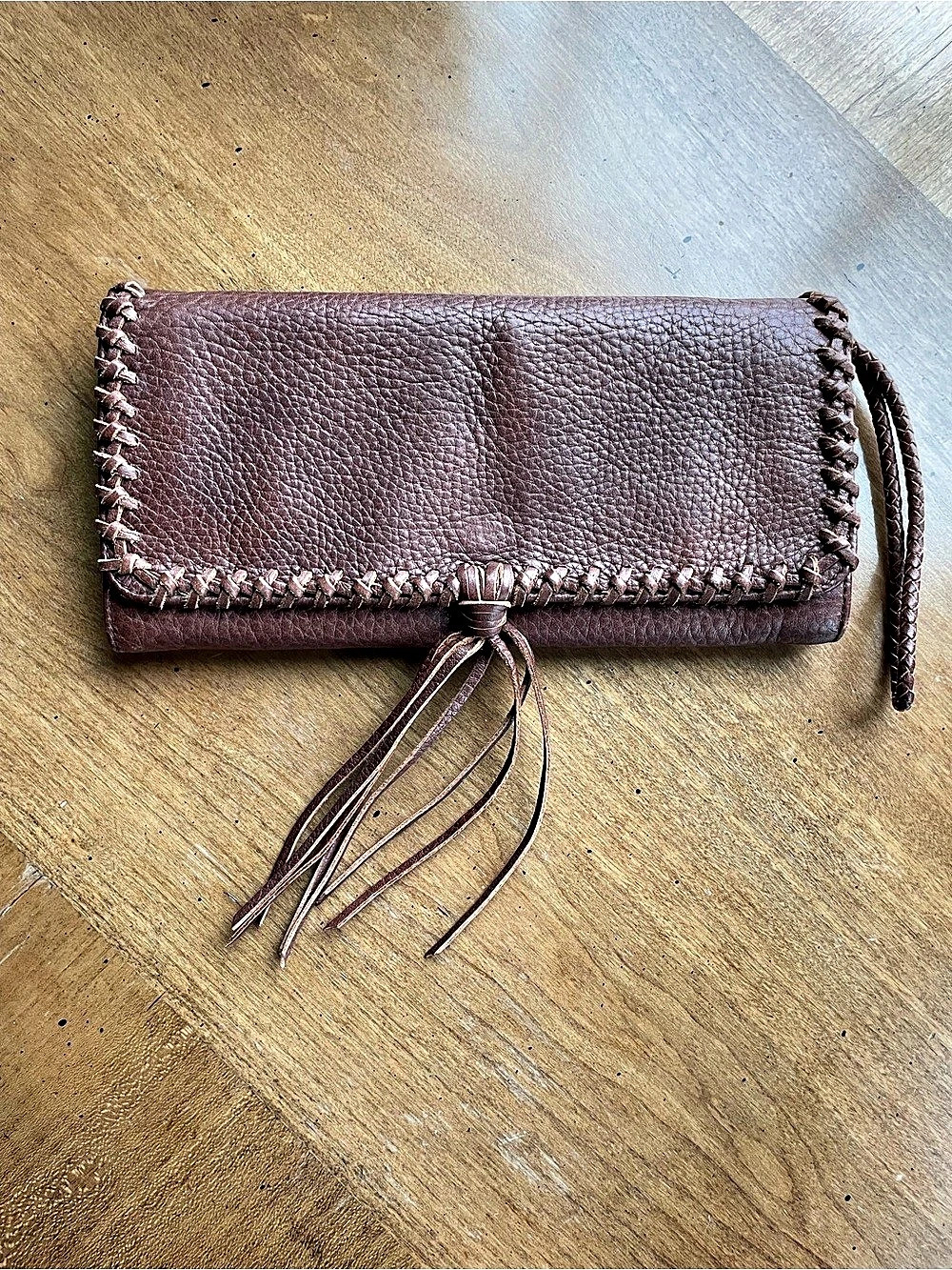 The Banana Republic wristlet wallet Leather in Brown